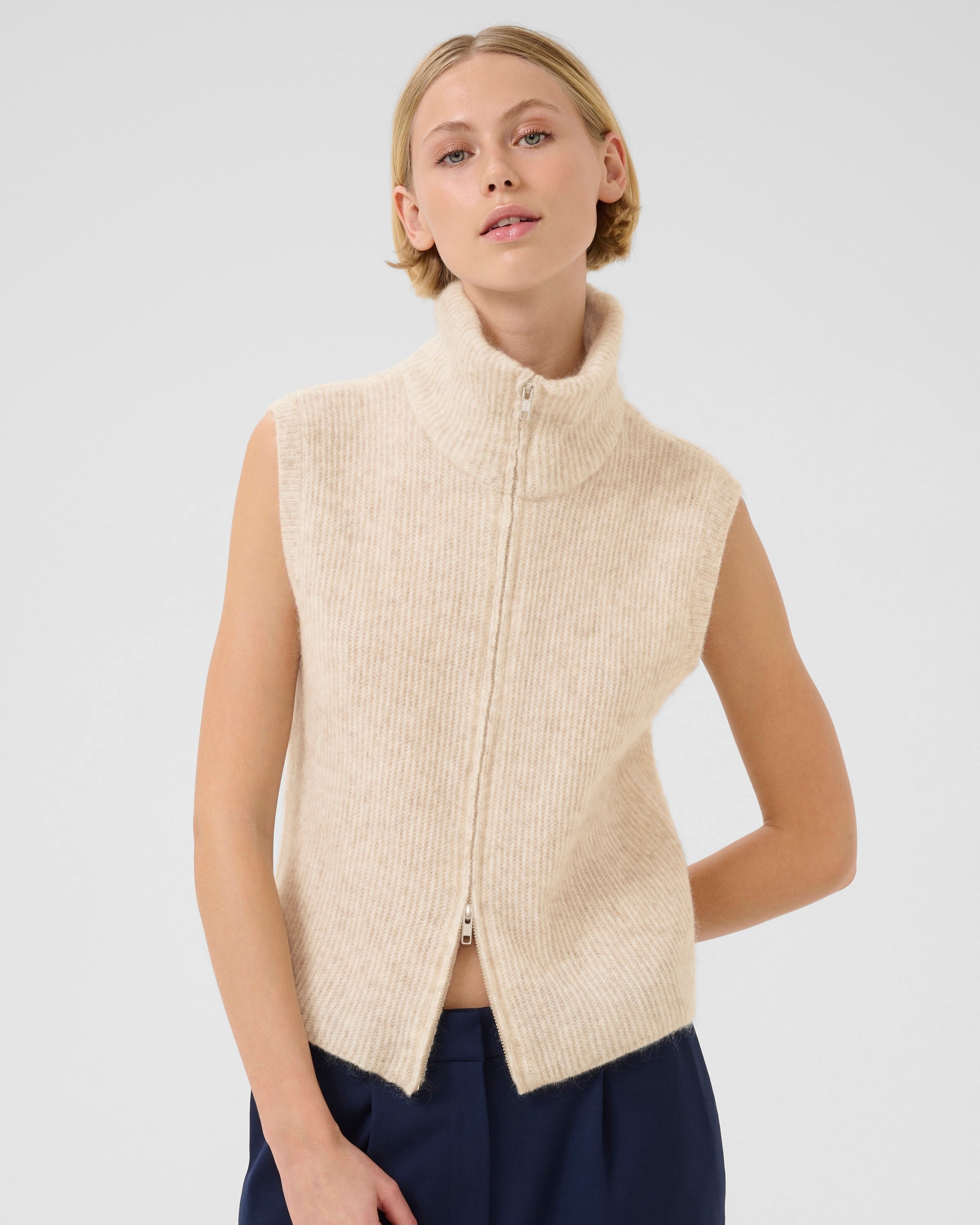 Karen by Simonsen Zelda Bodywarmer Truien & Vesten