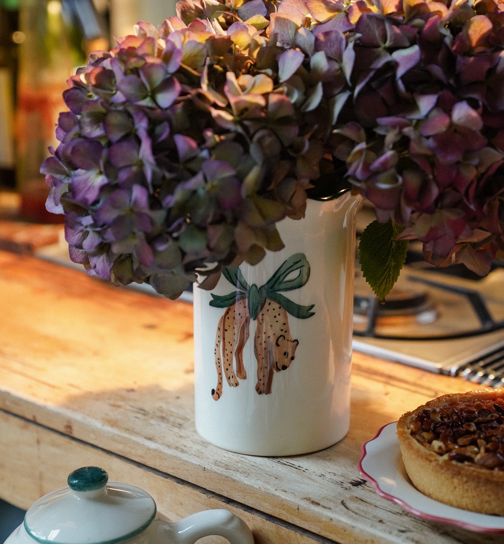 Anna + Nina Hanging Leopard Vase Accessoires