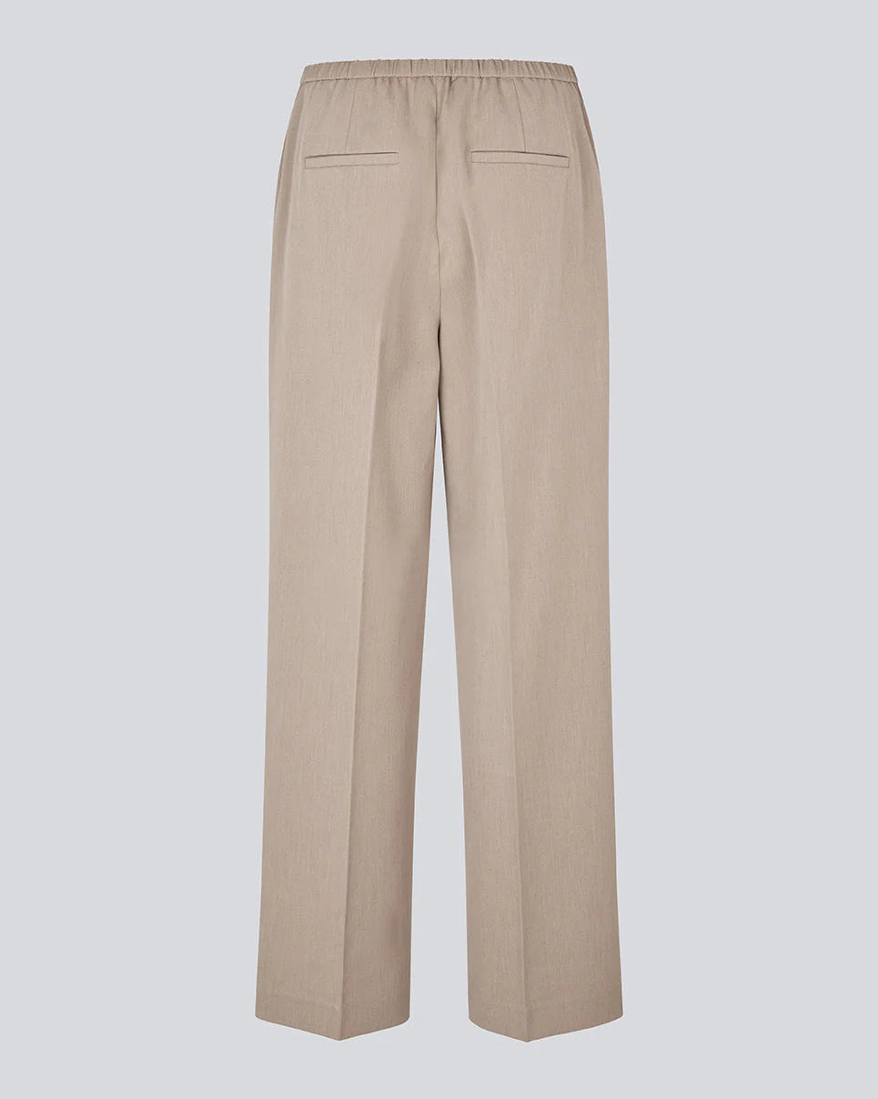Modström Uche Broek