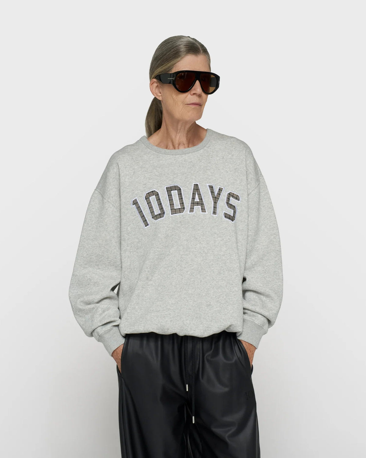 10DAYS Statement sweater logo