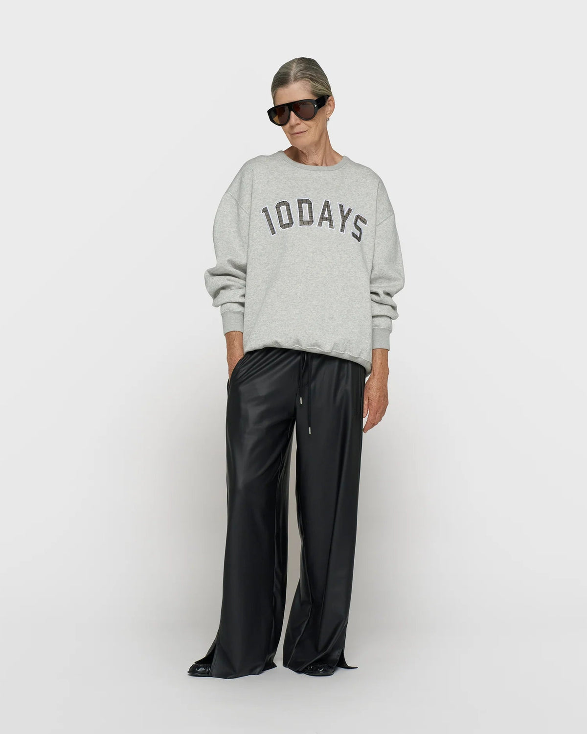 10DAYS Statement sweater logo