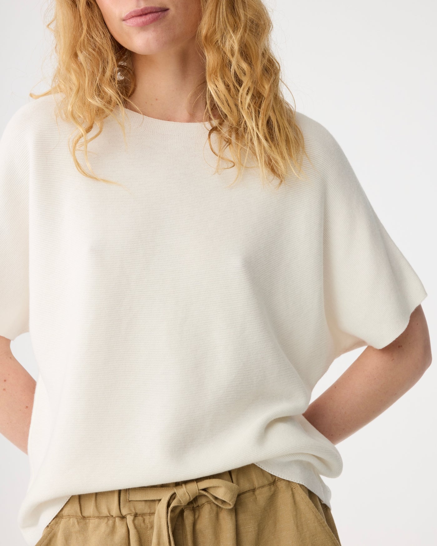 Knit-Ted Eva Top Off White Tops