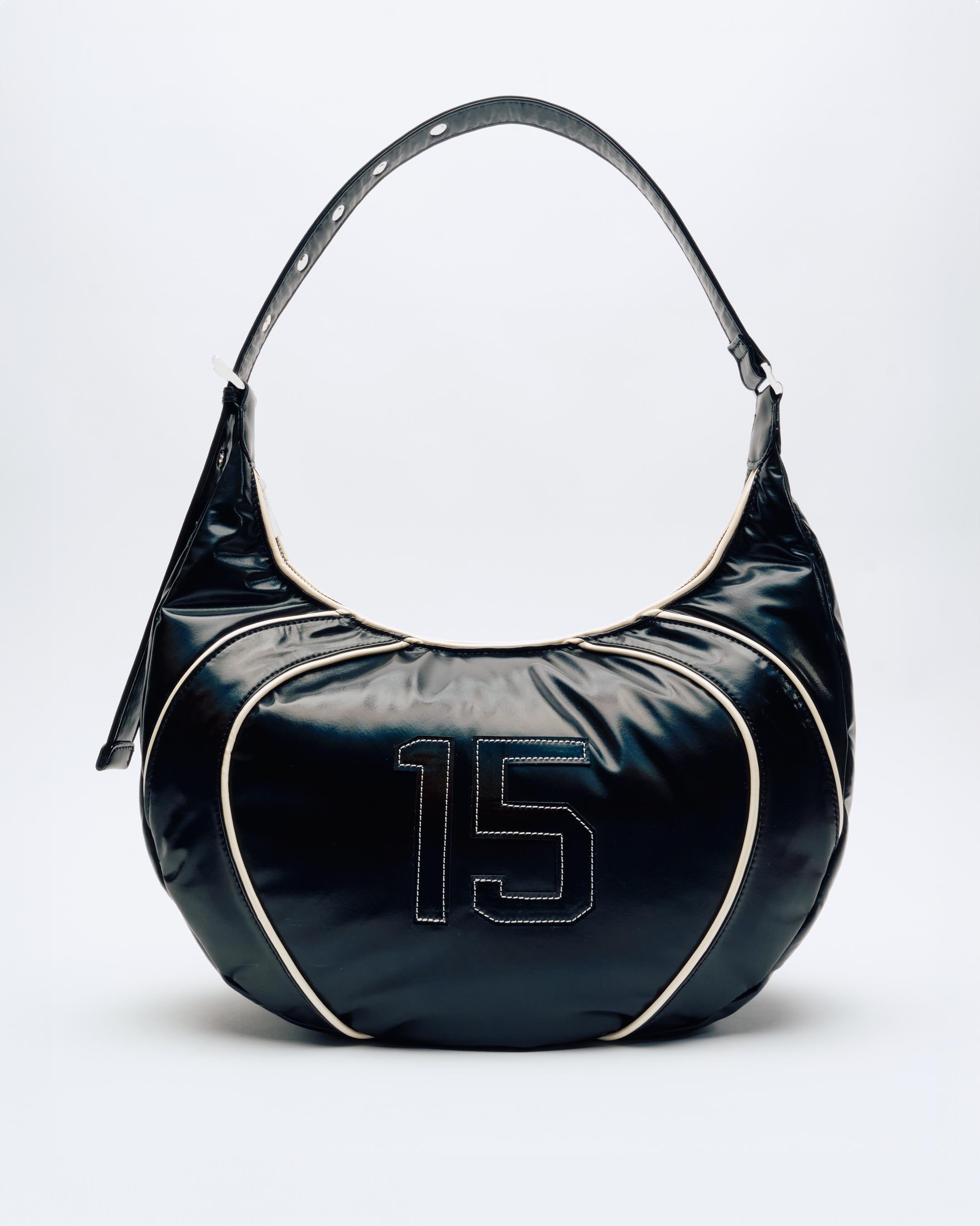 Núnoo Stella 15 Shiny Black Tassen
