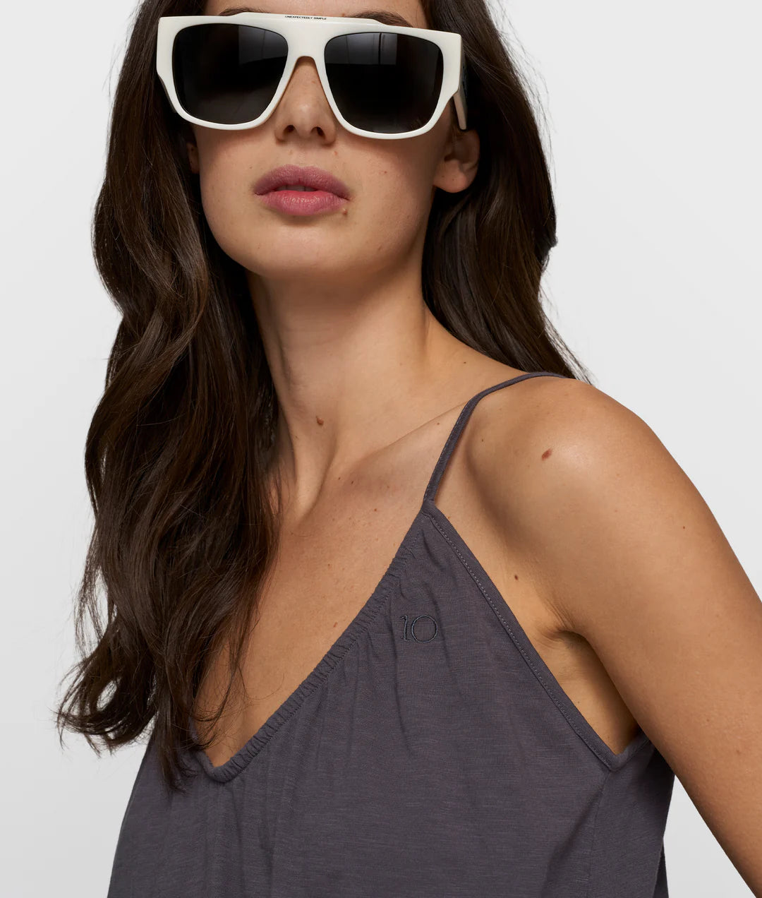 Top gathered neck