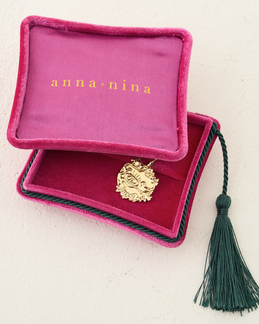 Anna + Nina Memorable Love Charm