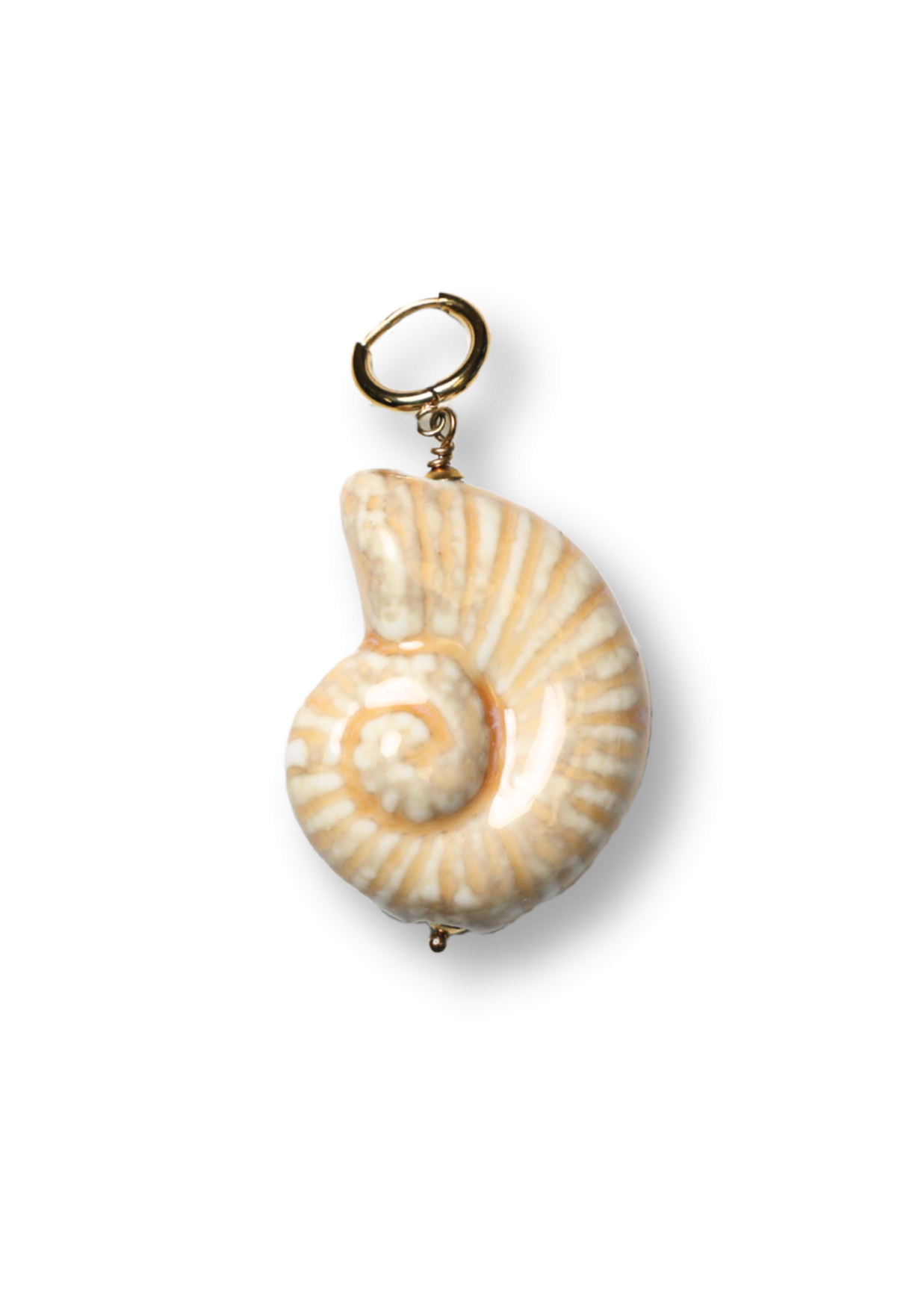 Bonnie Studios Beige Shell Big Pendant