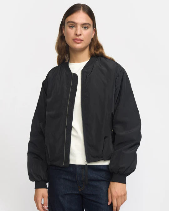 Esmé Studios Bomber Jacket Tula Blazers & Jasjes