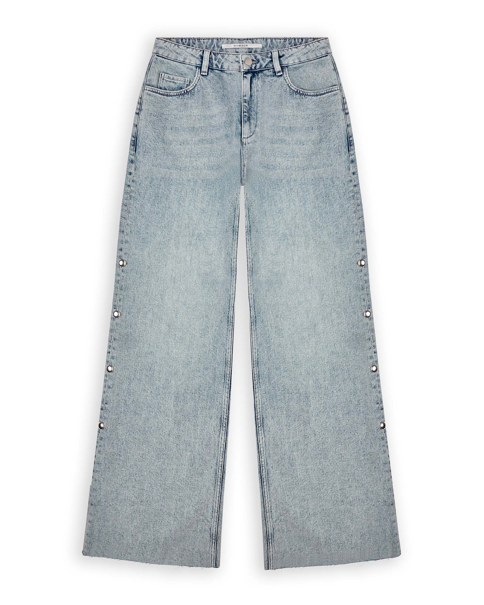 Homage to Denim Mid Waist Wide Leg Jeans met Big Studs Light Misty Blue Jeans
