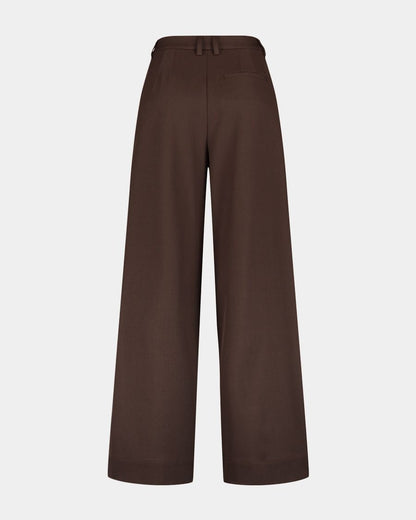 Harper & Yve Mason Broek