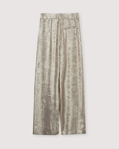 The New Society Saffron Broek