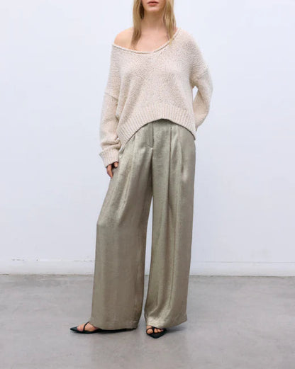 The New Society Saffron Broek